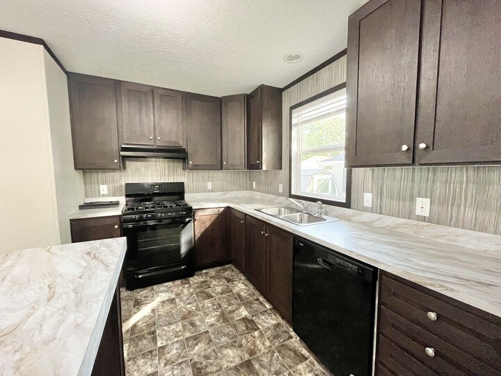 Foto principal - 3701 2nd St