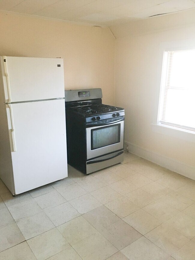 Building Photo - 86-92 Archibald Street