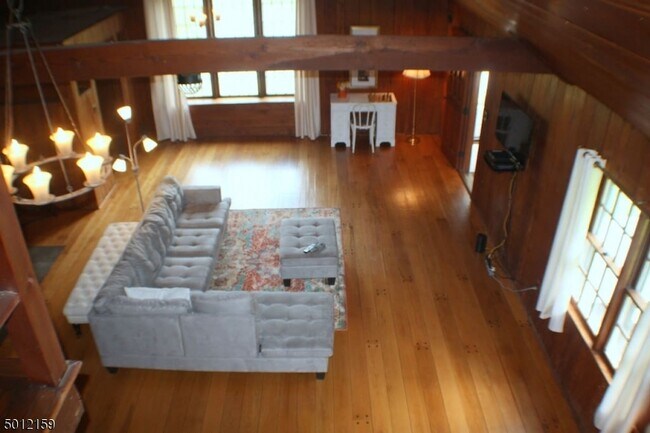 Foto del edificio - 46 Oak Rd