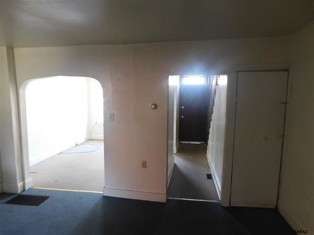 Foto principal - 206 S Penn St
