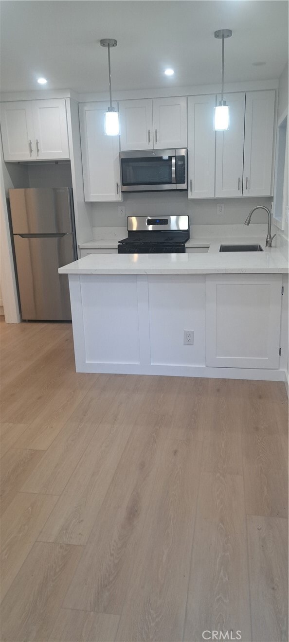 Foto del edificio - 33 Willow Tree Ln