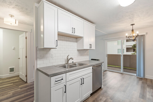 ¡Cocina renovada - Castlegate Apartments