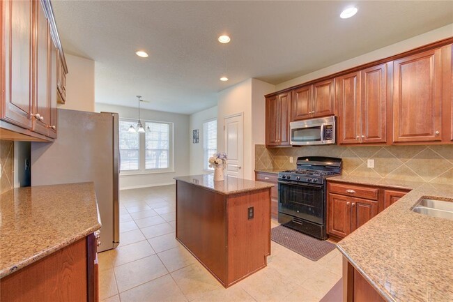 Foto del edificio - 24710 Gemstone Cove Ct