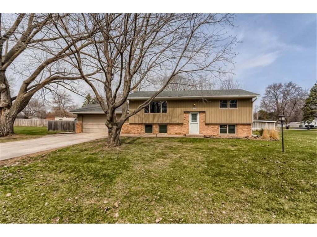 Primary Photo - 11233 Nevada Ave N