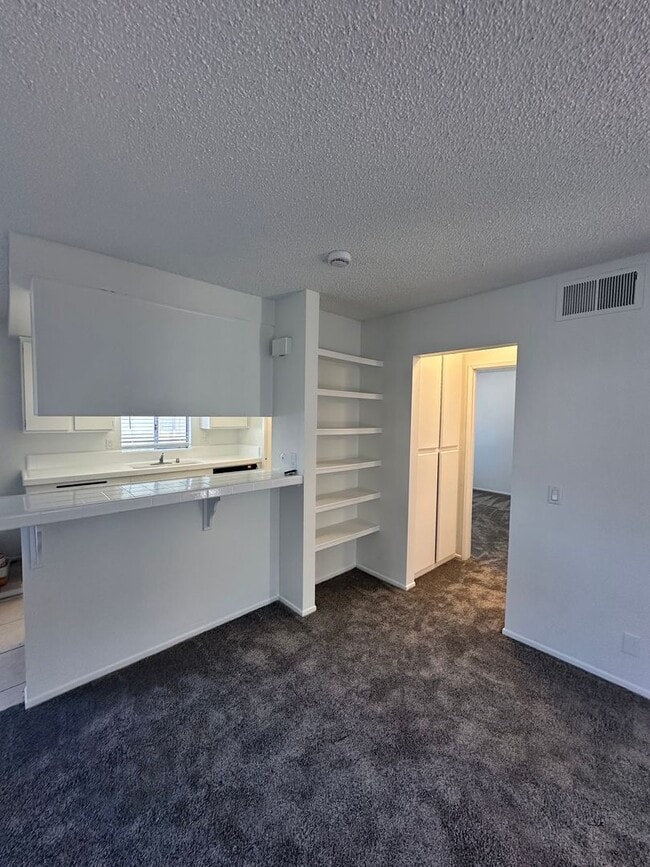 Building Photo - # B - BUILDING ON NORTH CANAL STREET