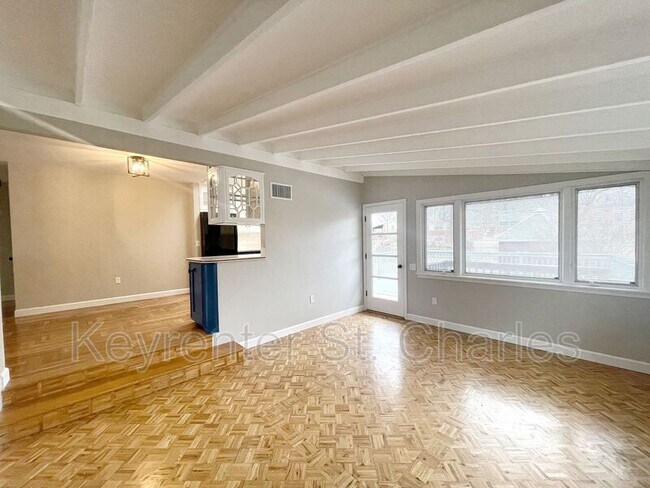 Building Photo - 1100 Belmont Terrace