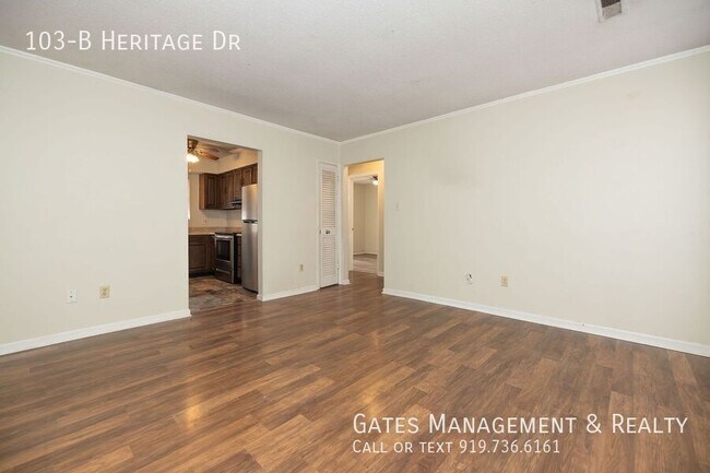 Foto del edificio - 103 Heritage Dr