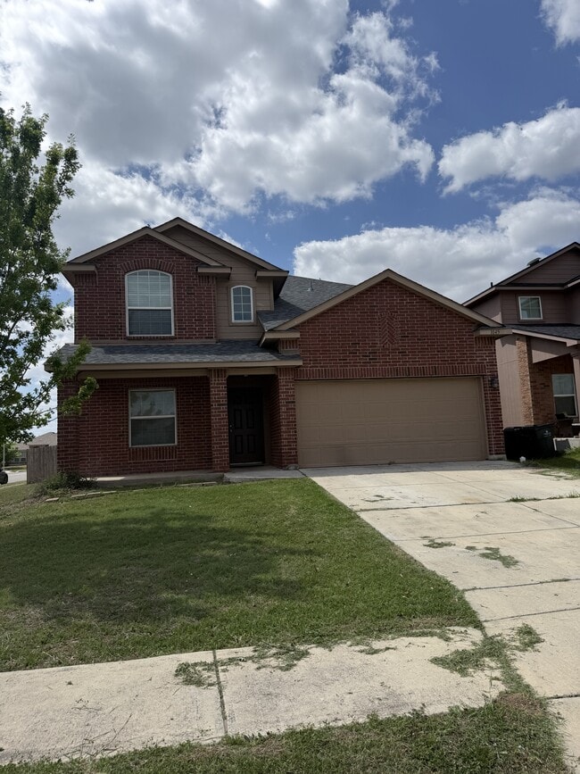 Building Photo - 1045 Polmont Ct