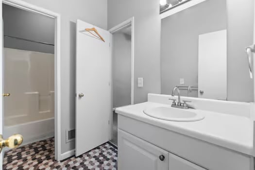 Foto del edificio - 1024 Hemphill Ave NW
