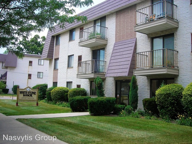 18009 Lakeshore Blvd, Cleveland, OH 44119 - Condo For Rent In Cleveland ...