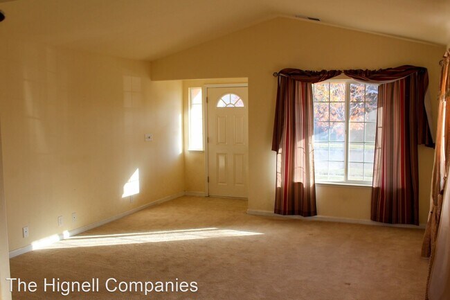 Building Photo - 3 br, 2 bath House - 1370 Lucy Way