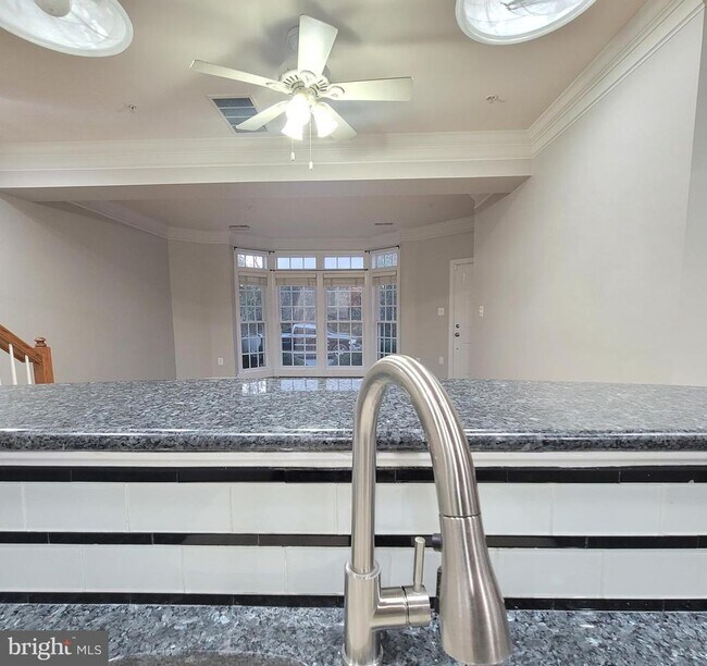 Foto del edificio - 3681 Spring Hollow Ln