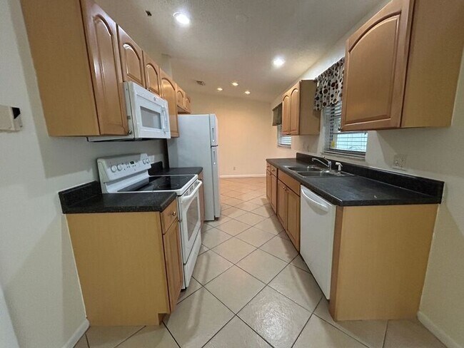 Foto del edificio - 6606 Winding Oak Dr