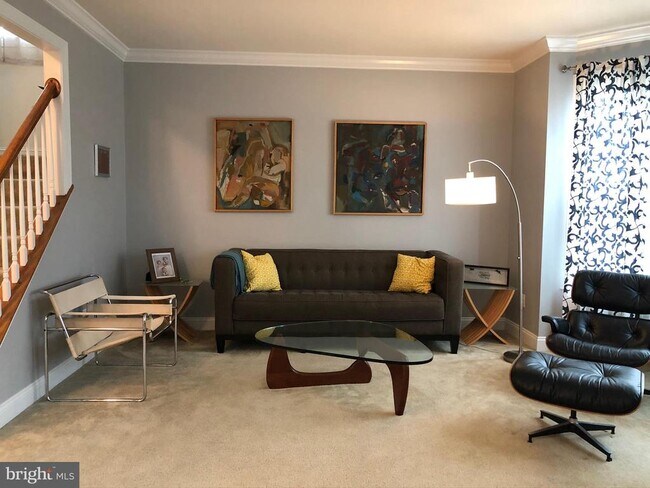Foto del edificio - 7809 Stanley Ln
