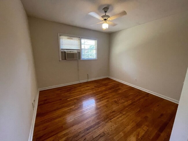 Building Photo - PRE-LEASING FOR AUGUST 2026!