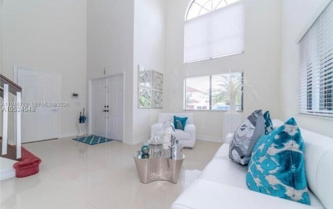 Building Photo - 16588 SW 44th St