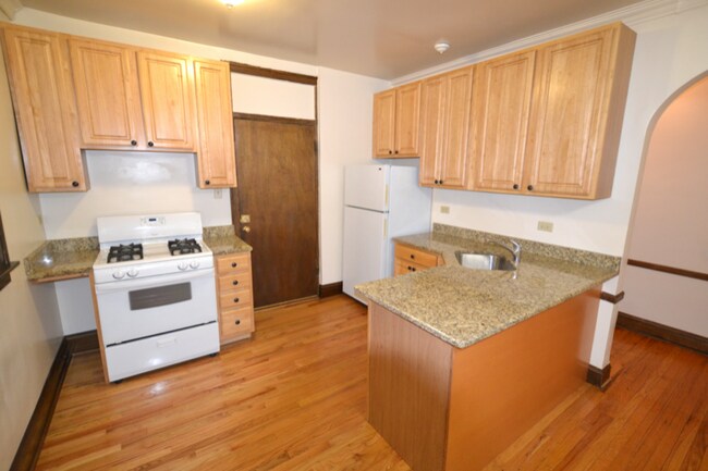 Foto del edificio - 3211 W Belle Plaine Ave