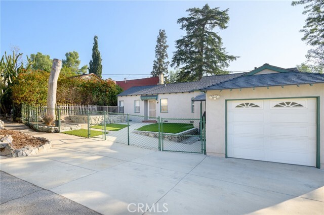 Foto principal - 10408 Fairgrove Ave