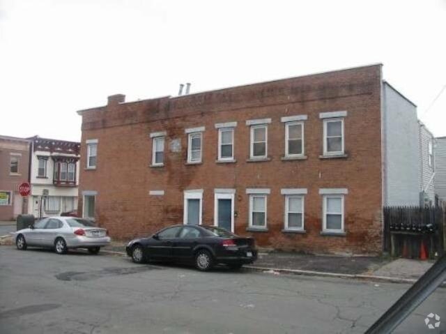 Building Photo - 406-408 2nd St