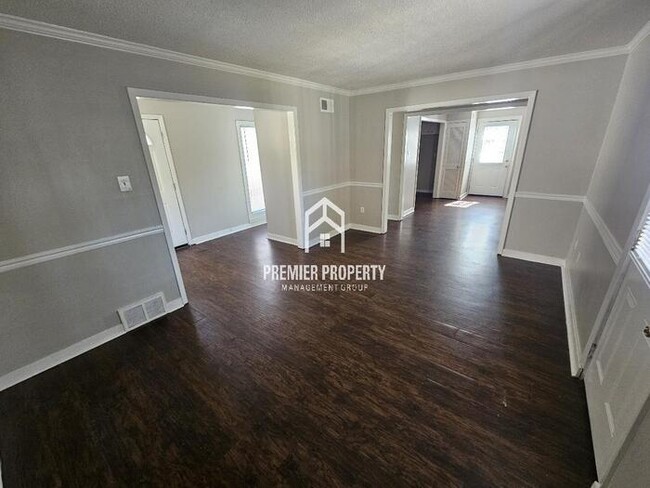 Building Photo - 5809 Lynnfield Cove