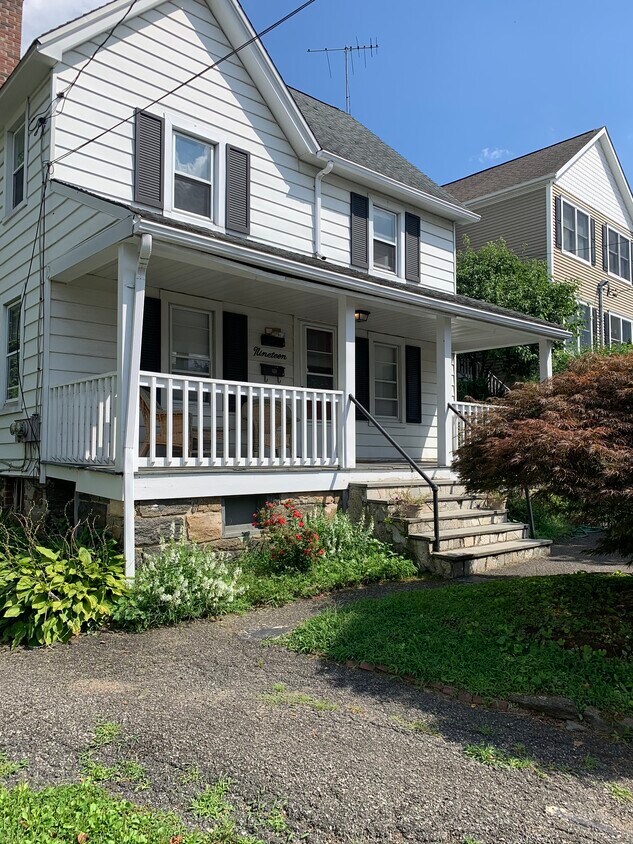 19 Harold Ave, Greenwich, CT 06830 Apartments in Greenwich, CT