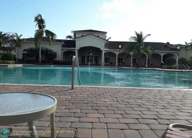 Foto del edificio - 27636 SW 142nd Ave