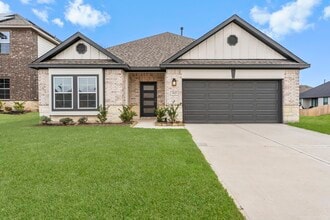 Building Photo - 11820 Whirlaway Dr