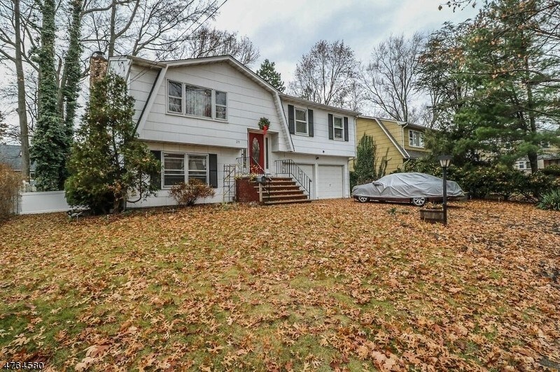 25 Coan Pl, Metuchen, NJ 08840 House Rental in Metuchen, NJ