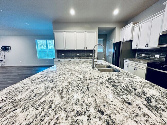 Foto del edificio - 1217 Antelope Passing Dr