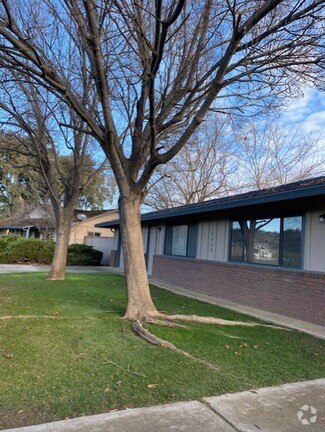 Building Photo - 19082 Shoreline Dr