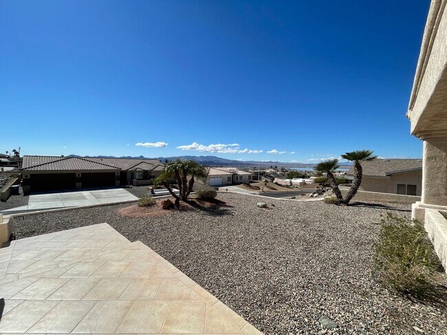 Building Photo - 3 Bedroom - 2.5 Bath Pool Home