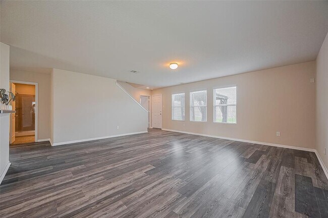 Building Photo - 2315 Zephyr Ln
