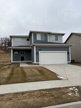 Building Photo - 1485 S King's Grv Ave