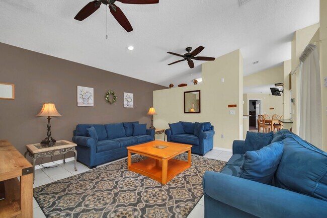 Building Photo - 8805 Crayson Ct