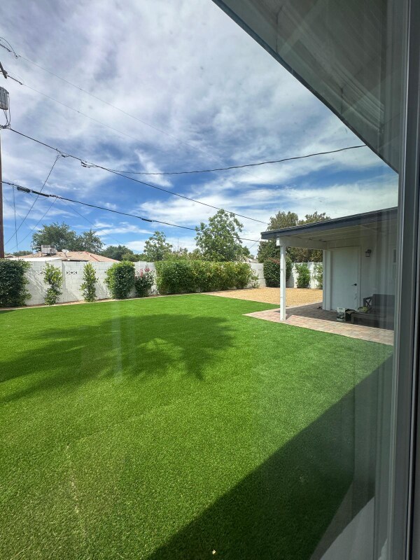 Foto del edificio - 920 E Colter St