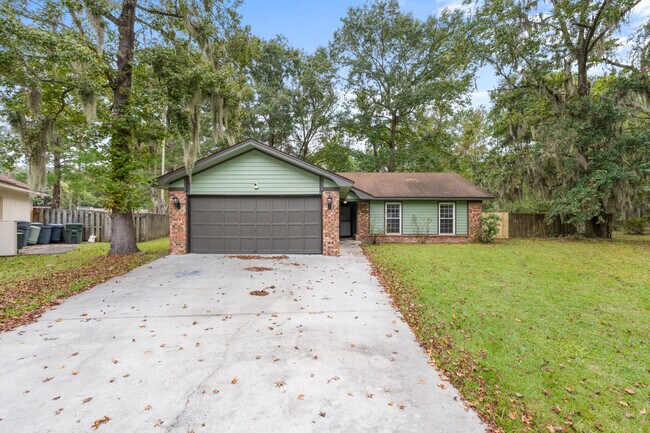 Foto del edificio - 16 Bitterroot Ln