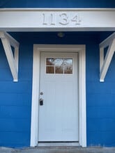 Building Photo - 1134 S Haden St