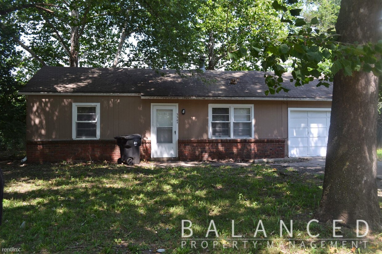 Primary Photo - 3 br, 1 bath House - 3345 SE Girard St