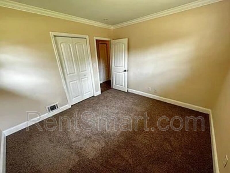 Primary Photo - 111 Lehigh Ave