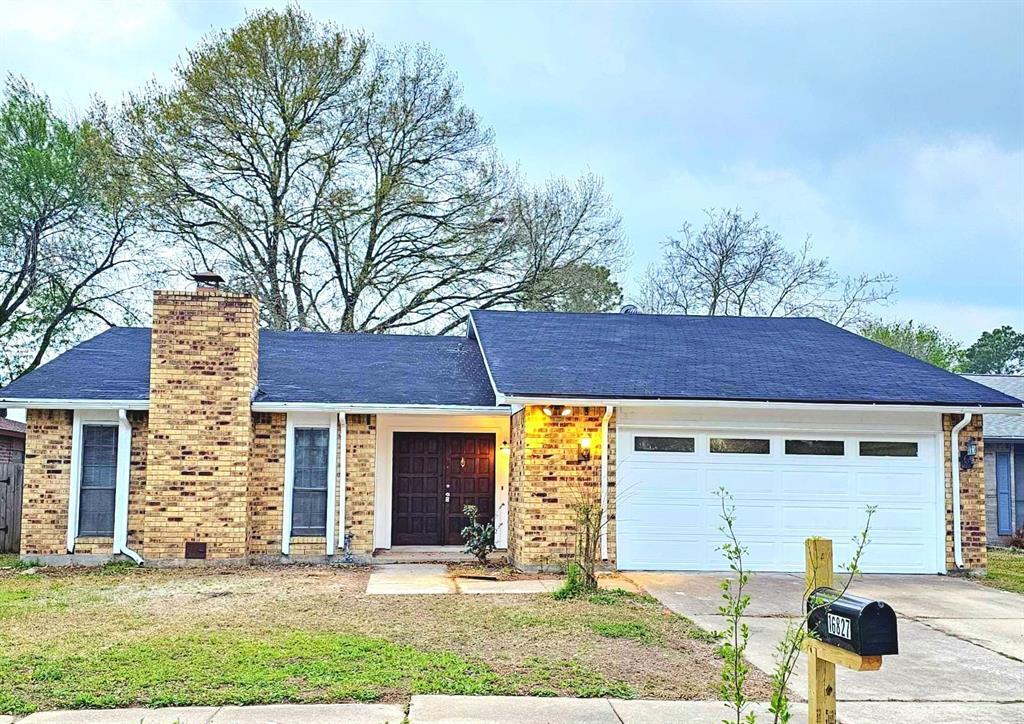 Foto principal - 16827 Kilwinning Dr