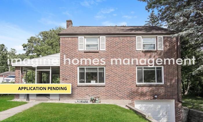 Primary Photo - Charming 3 Bed 1 Bath in Fox Chapel School...