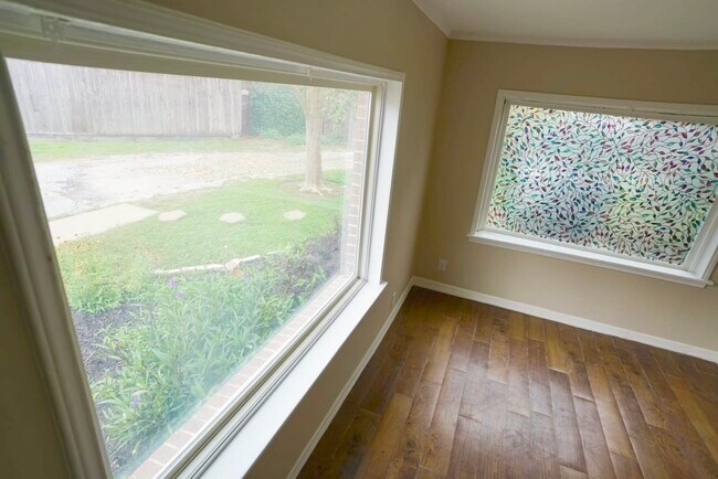 Foto del edificio - 3309 Lawrence St