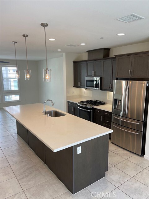 Foto del edificio - 789 Windward Wy