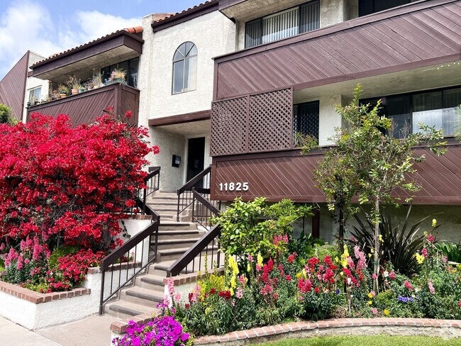 Building Photo - 11825 Magnolia Apartments