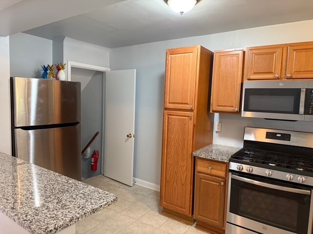 Foto del edificio - 537 E Basin St