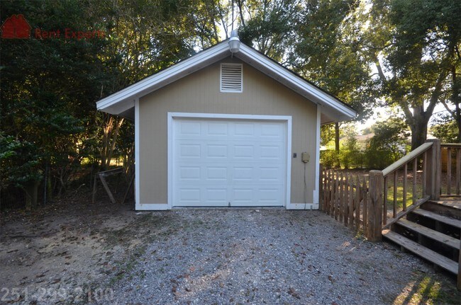 Building Photo - 3015 Orleans St