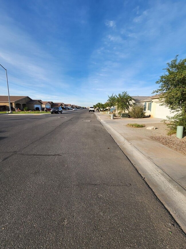 Building Photo - Charming 3 bed / 2 bath Home for Rent