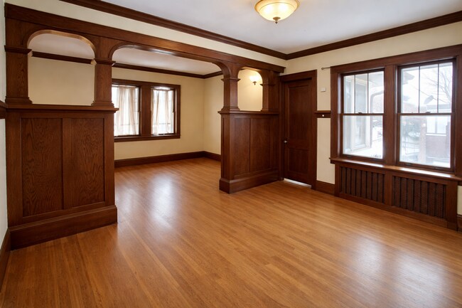Building Photo - 1517 Fairmount Ave