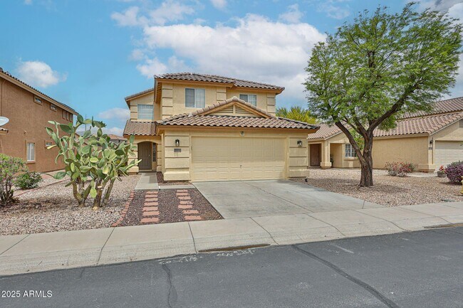 Building Photo - 22664 W Solano Dr