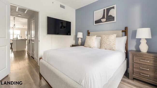 Foto del edificio - 6525 Ed Bluestein Blvd